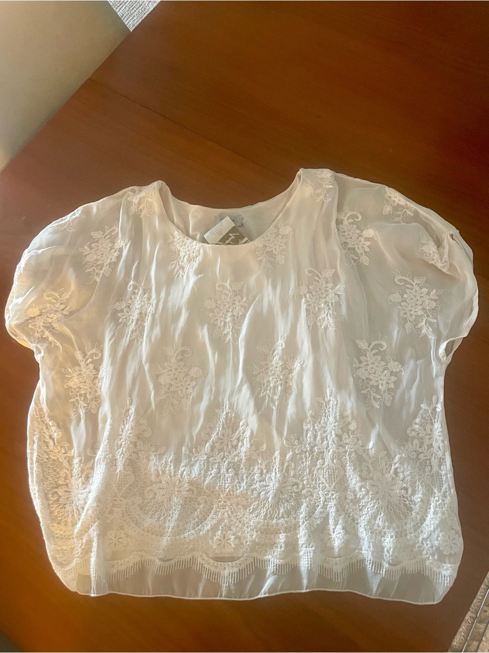 Light dusty rose Embroidered Short Sleeve Women's Blouse size L
